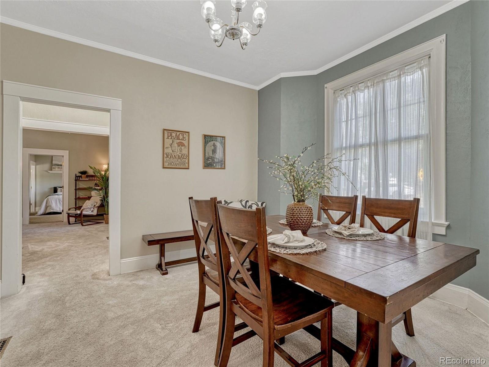 517 E San Miguel Street