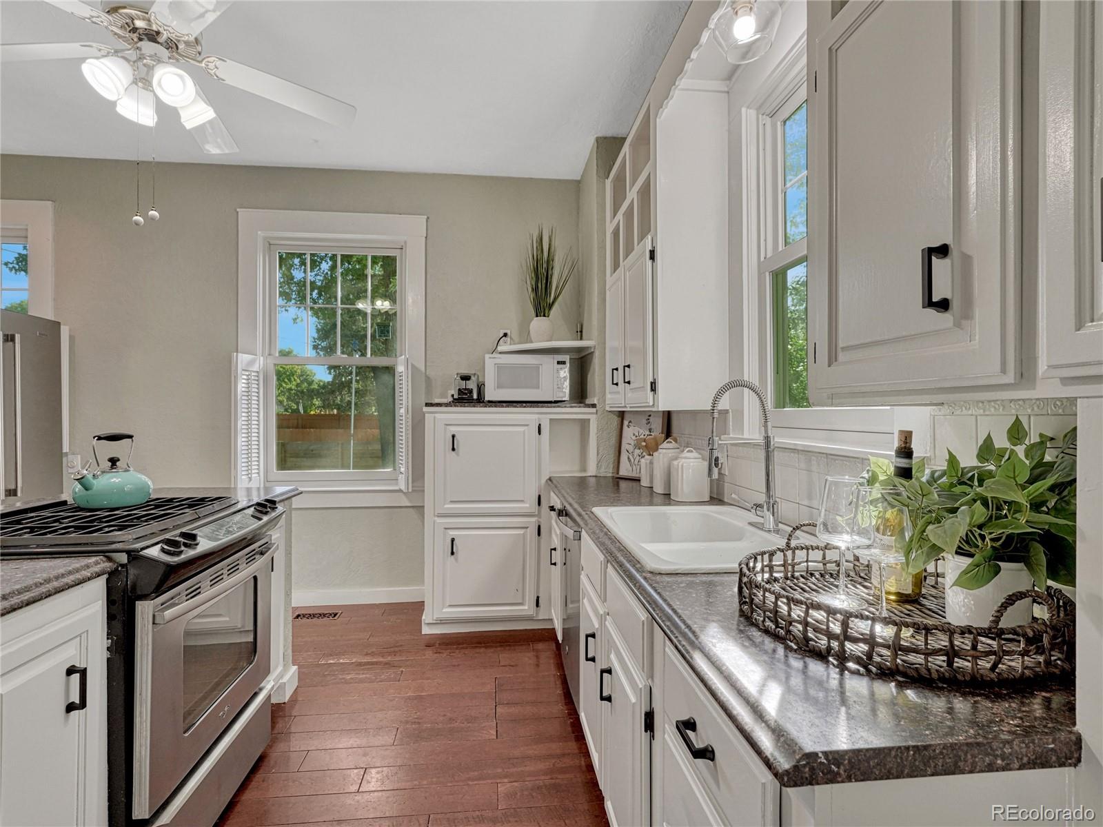 517 E San Miguel Street