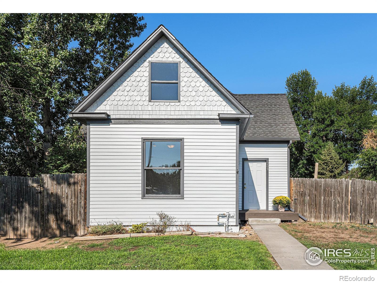 209 N Taft Hill Road
