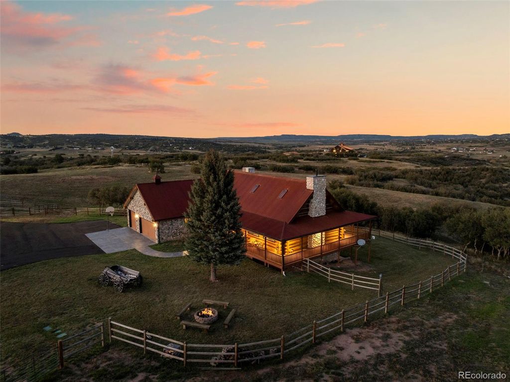 Photo of 5351 Tall Horse Trail, Sedalia, CO 80135 (MLS # 4580898)