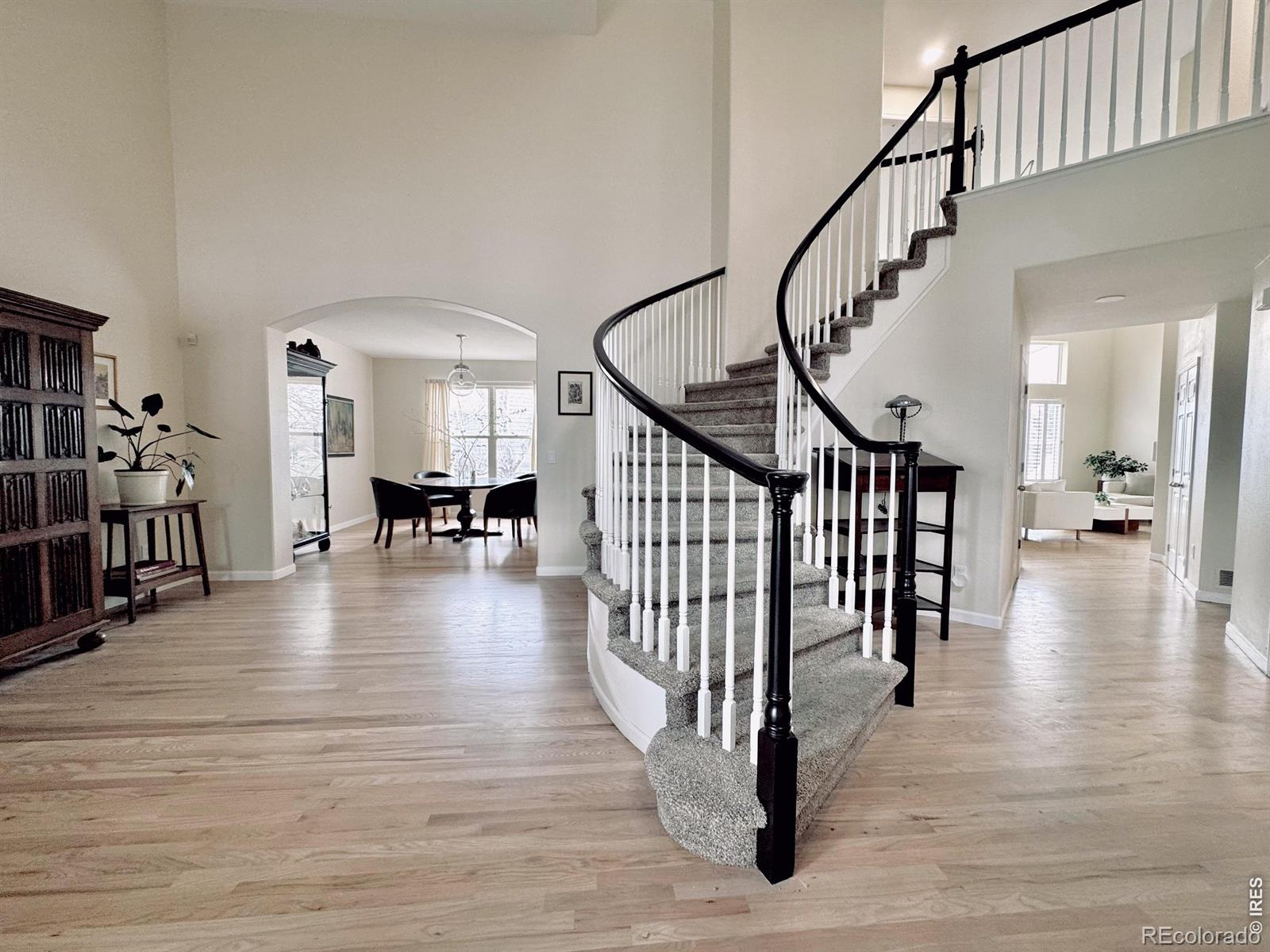 1500 S Vona Court