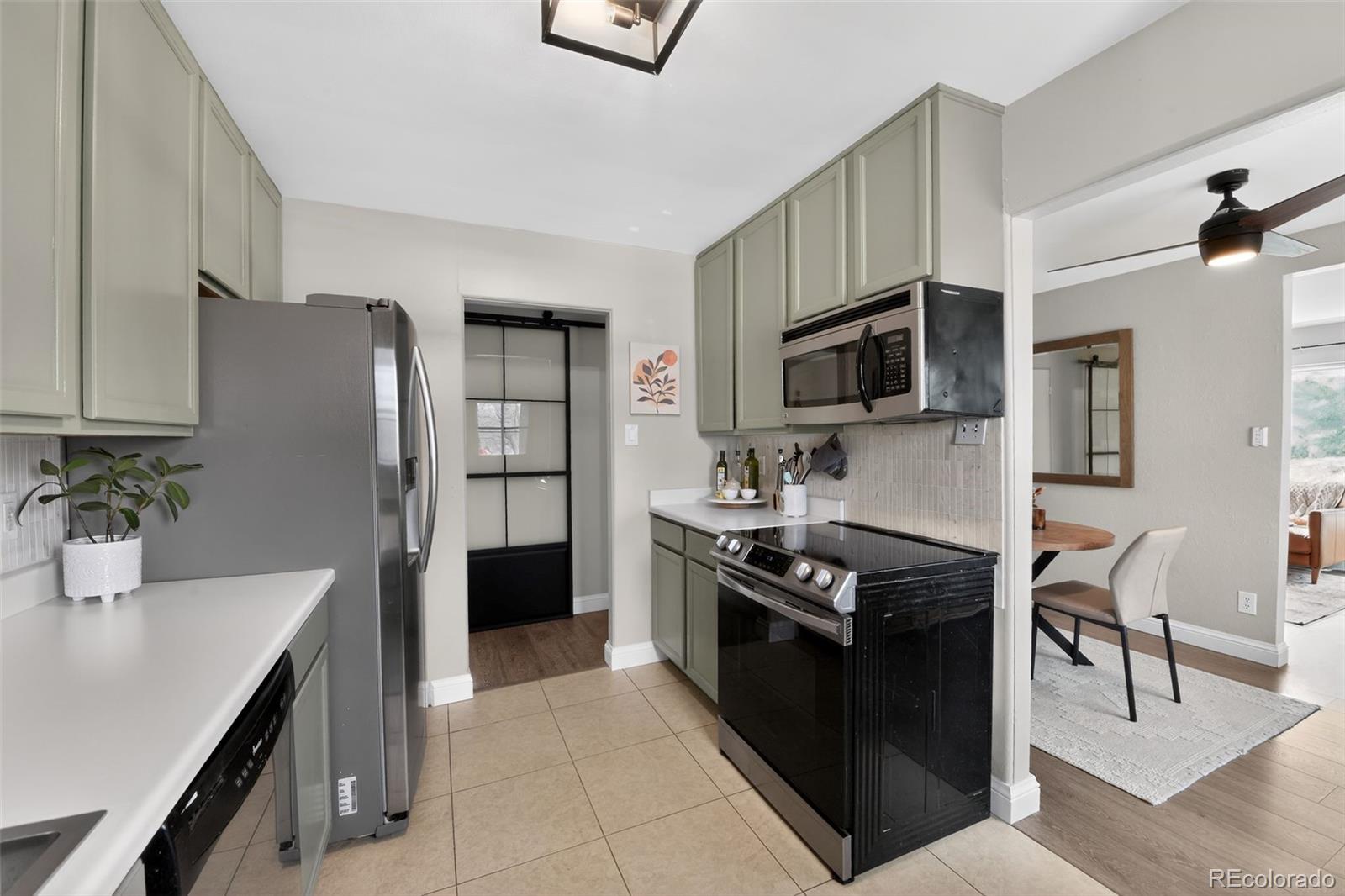 9095 W Mississippi Avenue