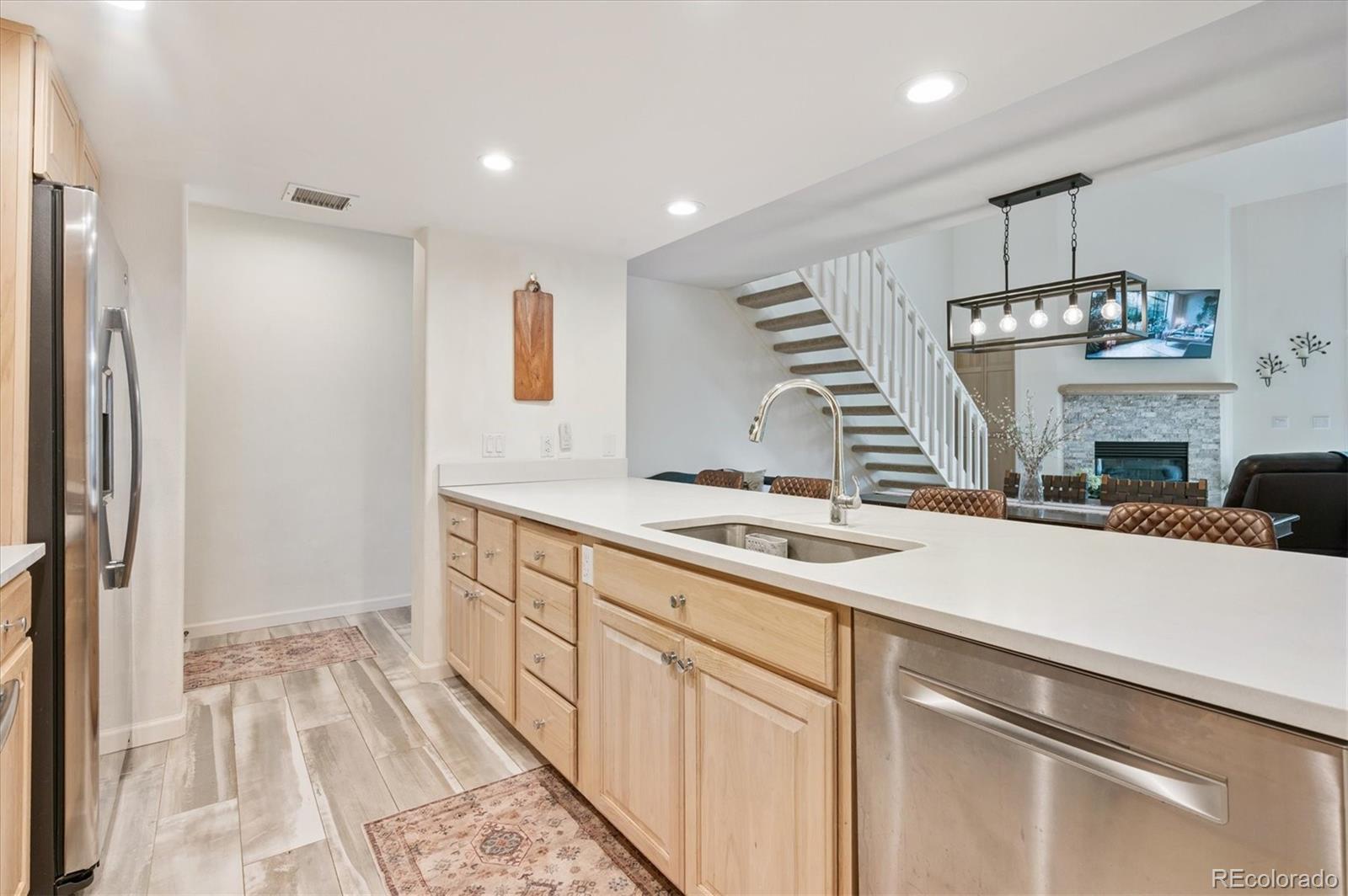 23666 Pondview Place H, Golden, CO, 80401 4 23666 Pondview Place H