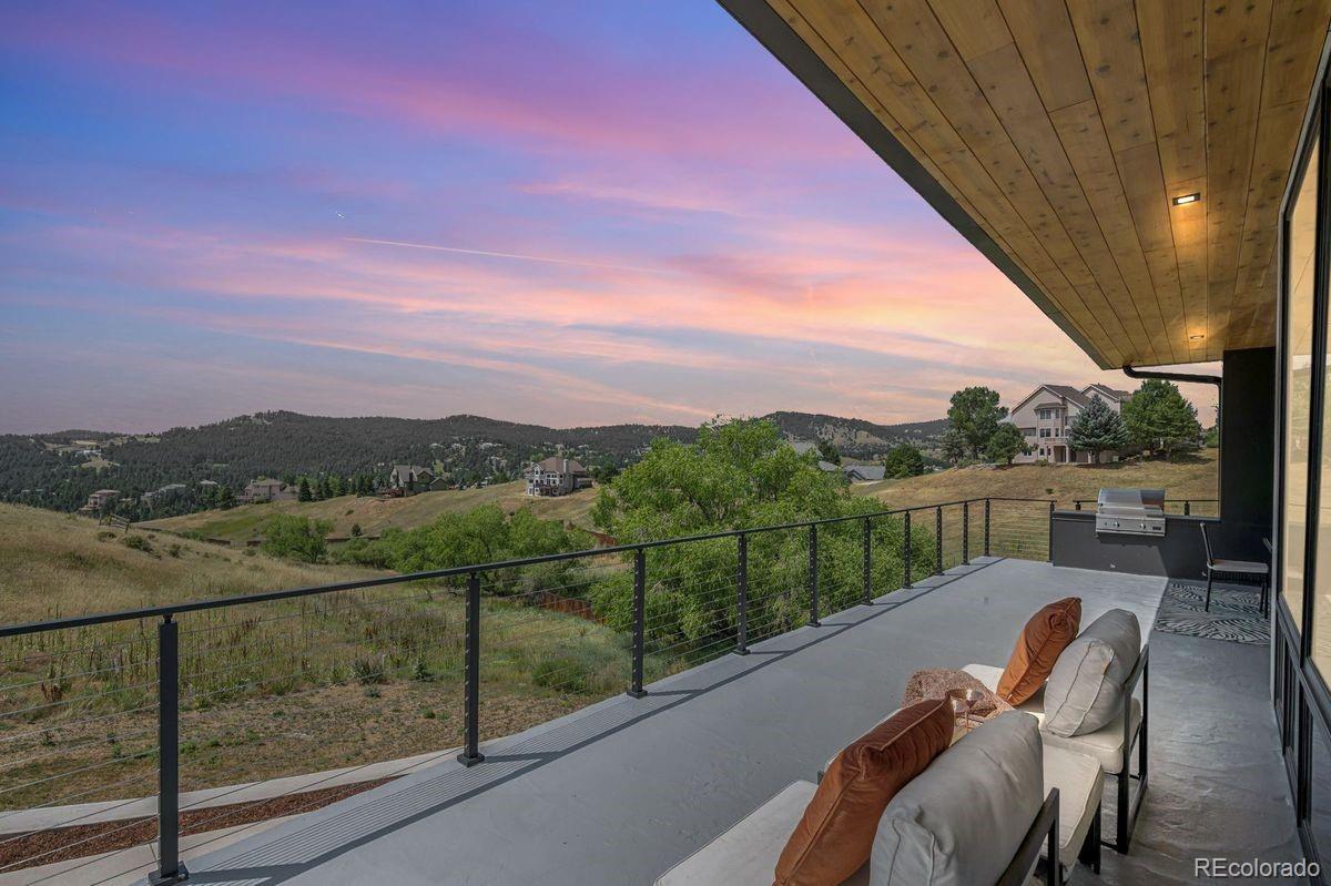 545 Strada Rossa Road