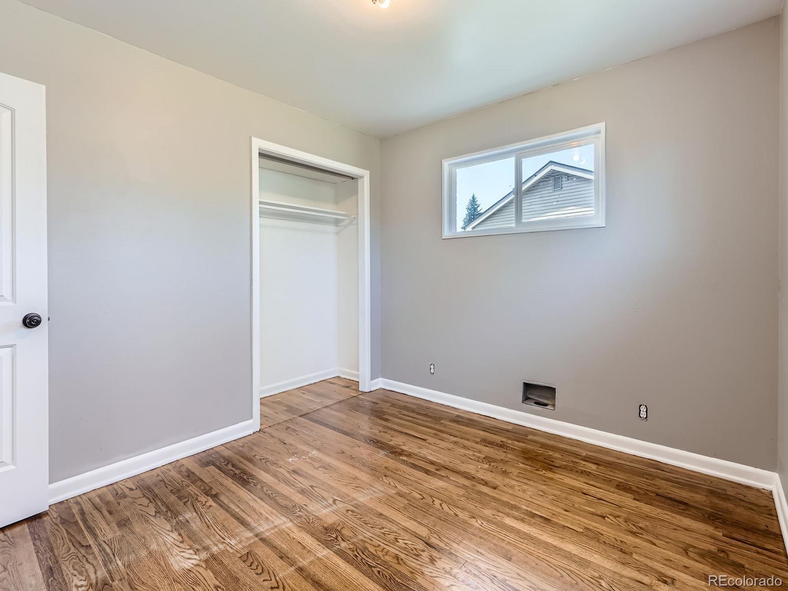 10736 Logan Court