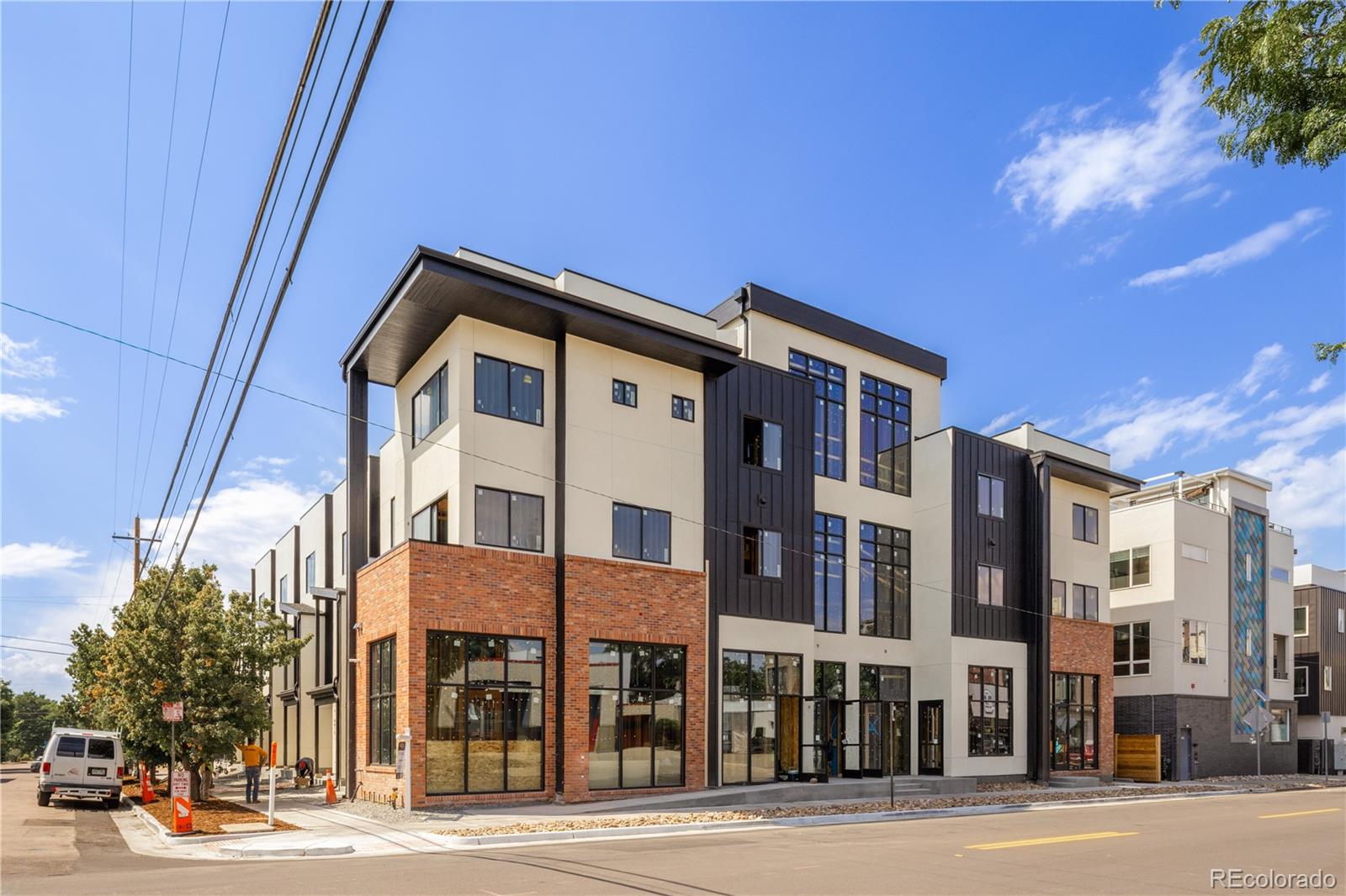 4445 W 45th Avenue