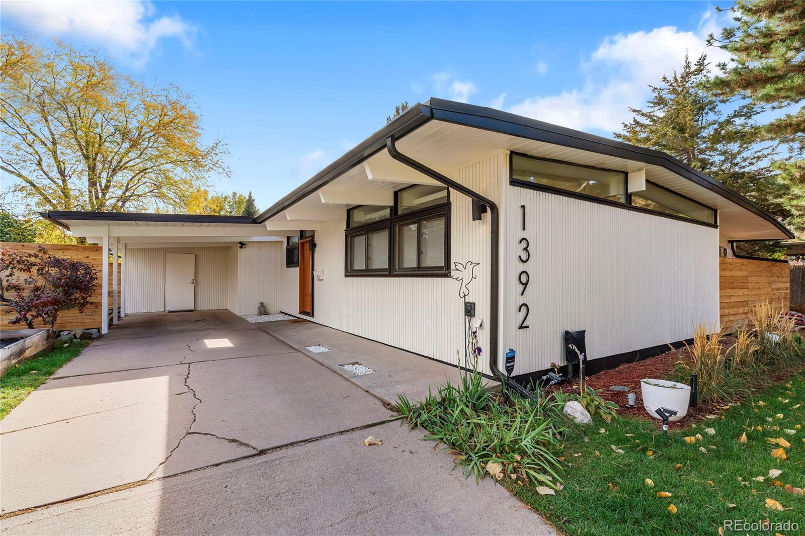 1392 S Edison Way