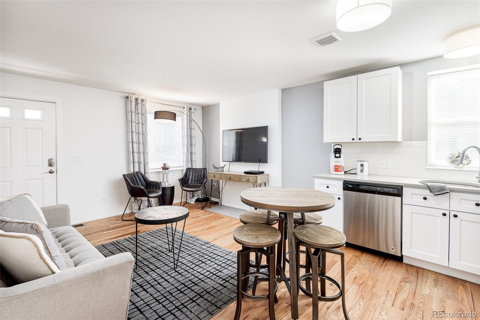 2405-2411 Tremont Place