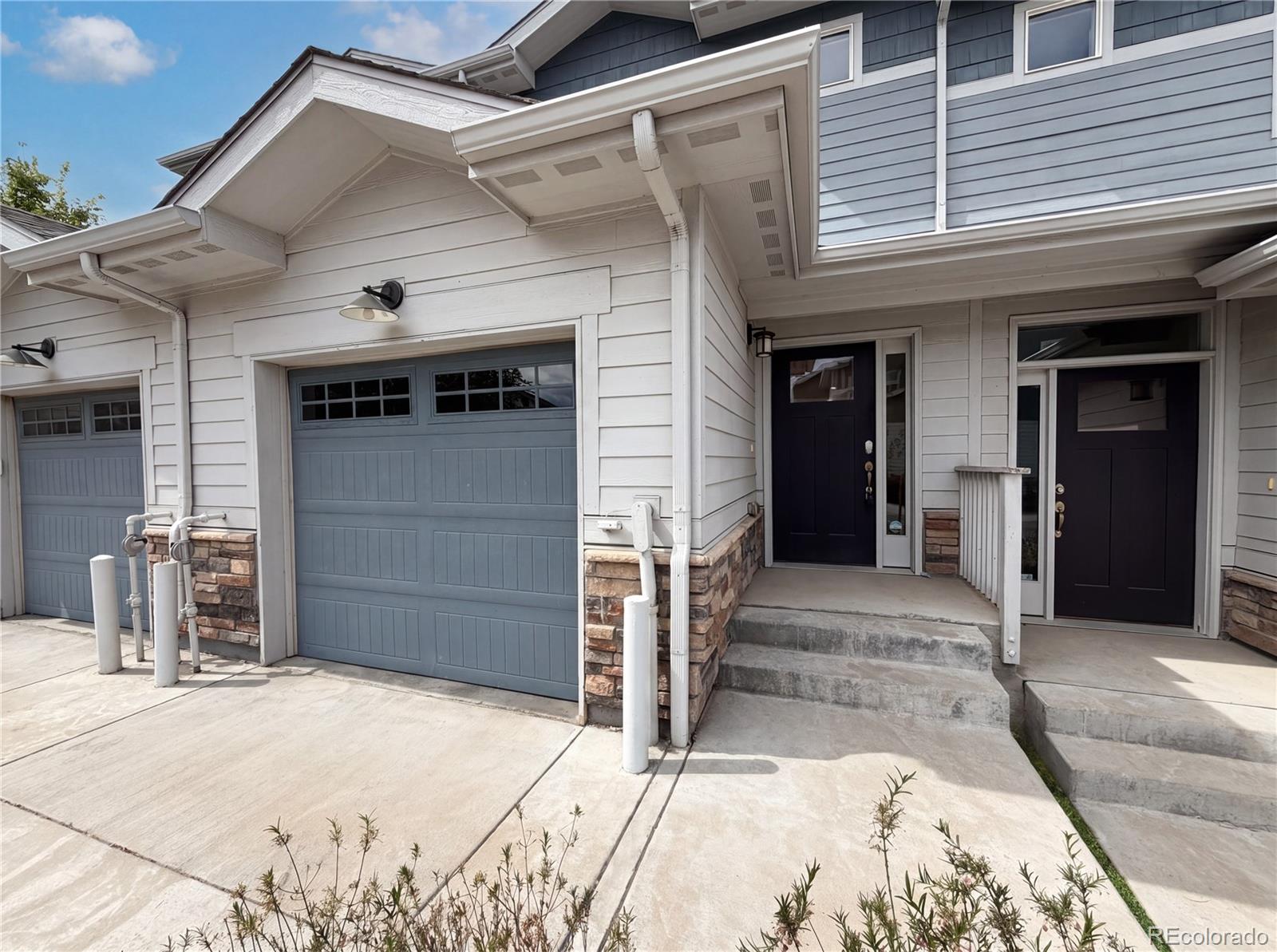 1046 Oak Circle