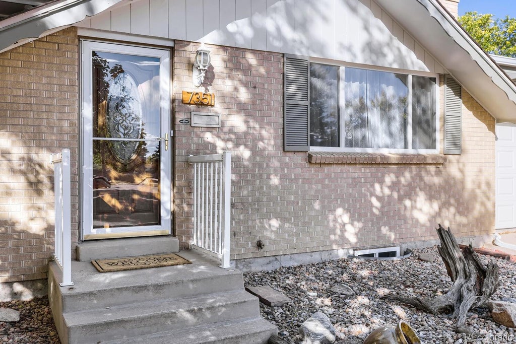Photo of 7351 W Alabama Drive, Lakewood, CO 80232 (MLS # 2855215)