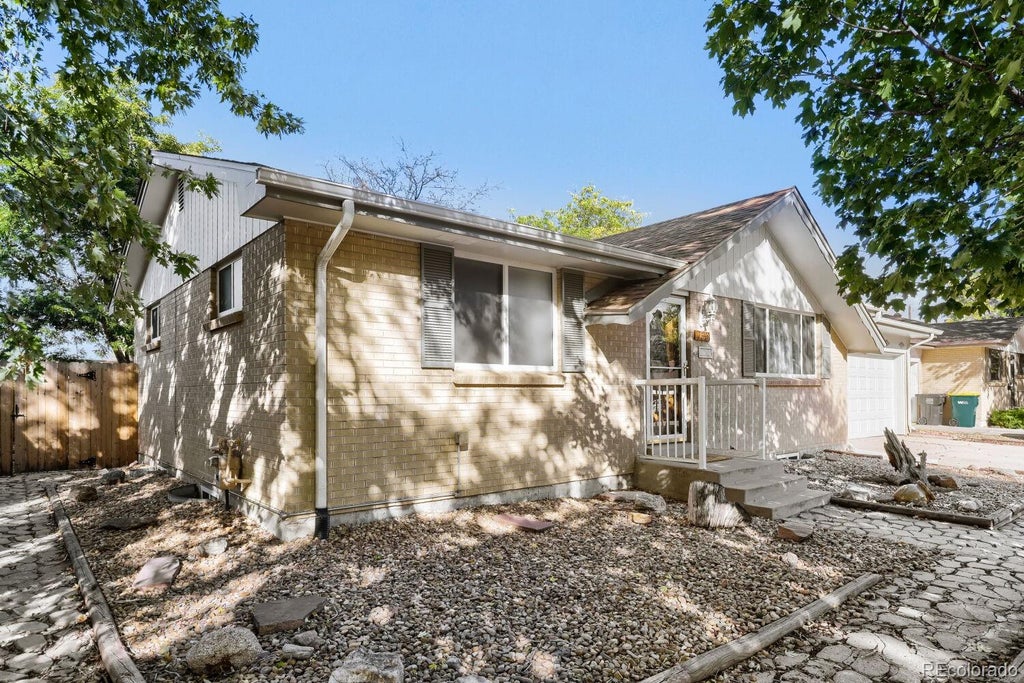 Photo of 7351 W Alabama Drive, Lakewood, CO 80232 (MLS # 2855215)