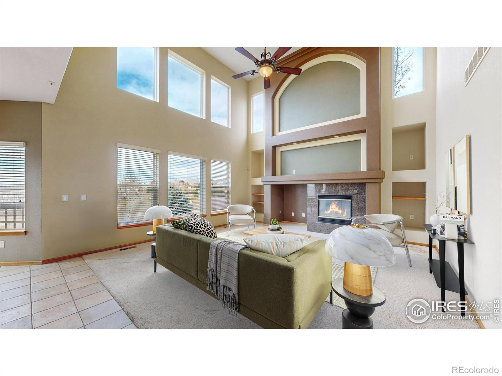 5904 S Ukraine Street