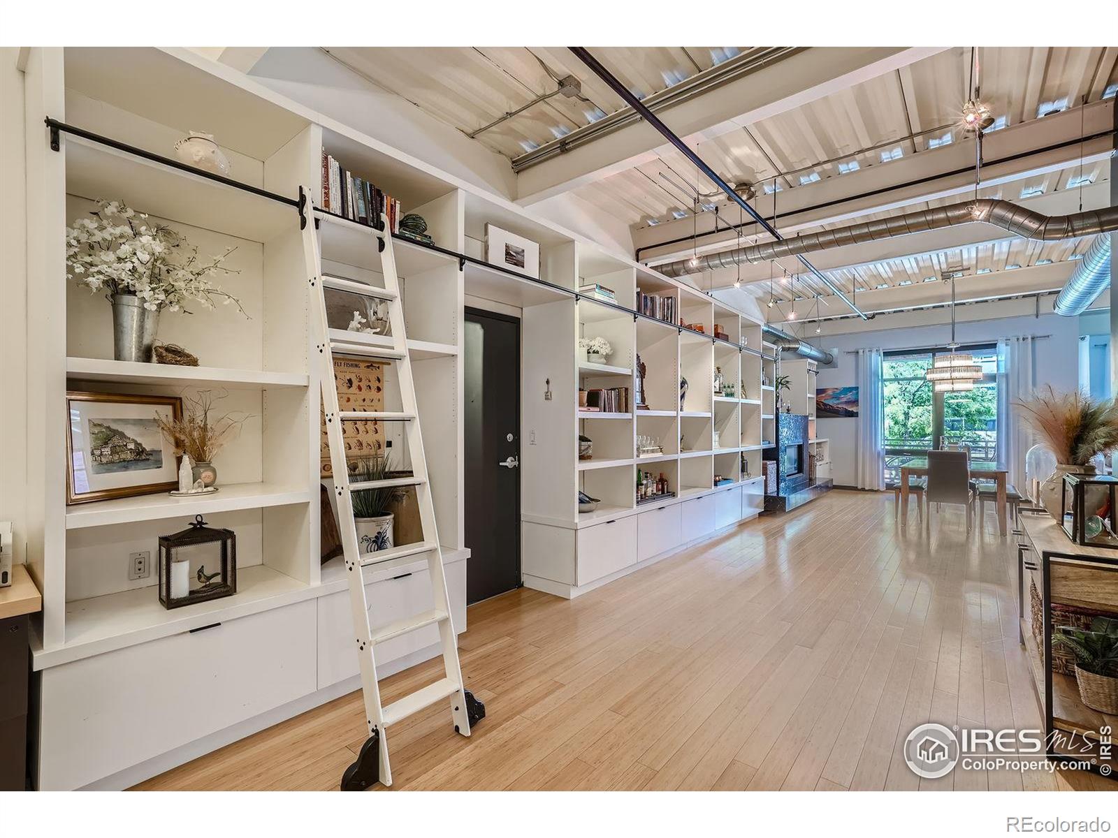 1360 Walnut Street 202