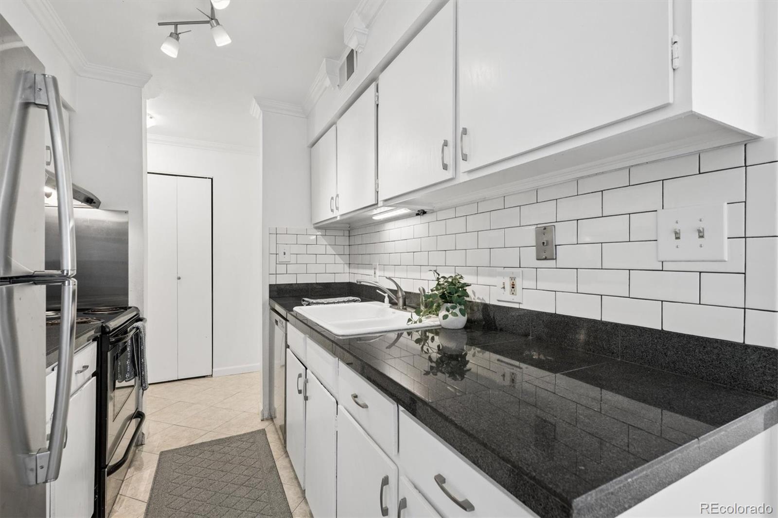 7665 E Quincy Avenue 204