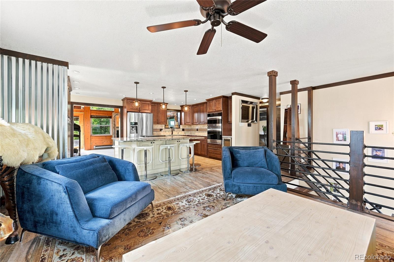 4204 W Roanoke Place