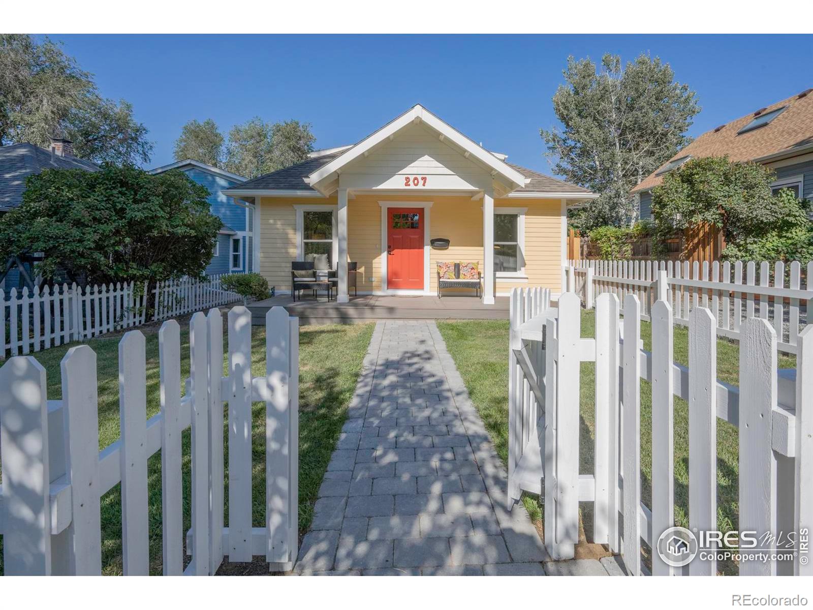 207 Lincoln Street