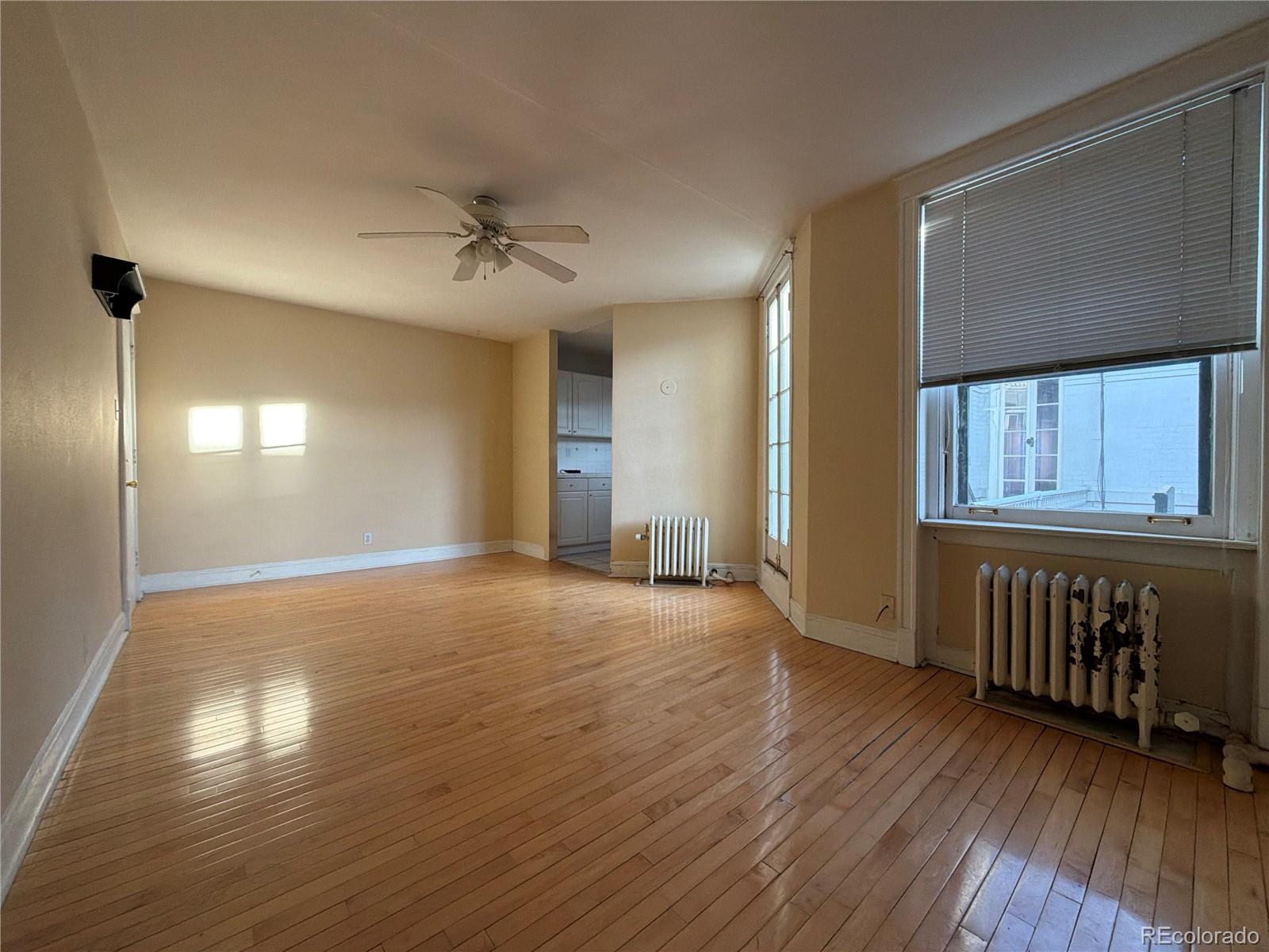 215 E 11th Avenue D7