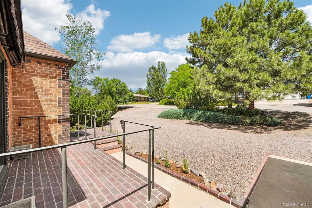 Photo of 7680 W Meadow Drive, Littleton, CO 80128 (MLS # 3434604)