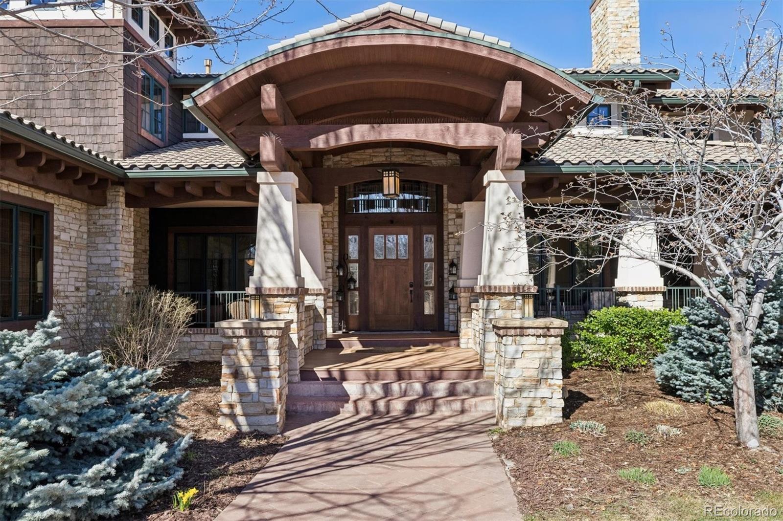 4161 E Linden Circle