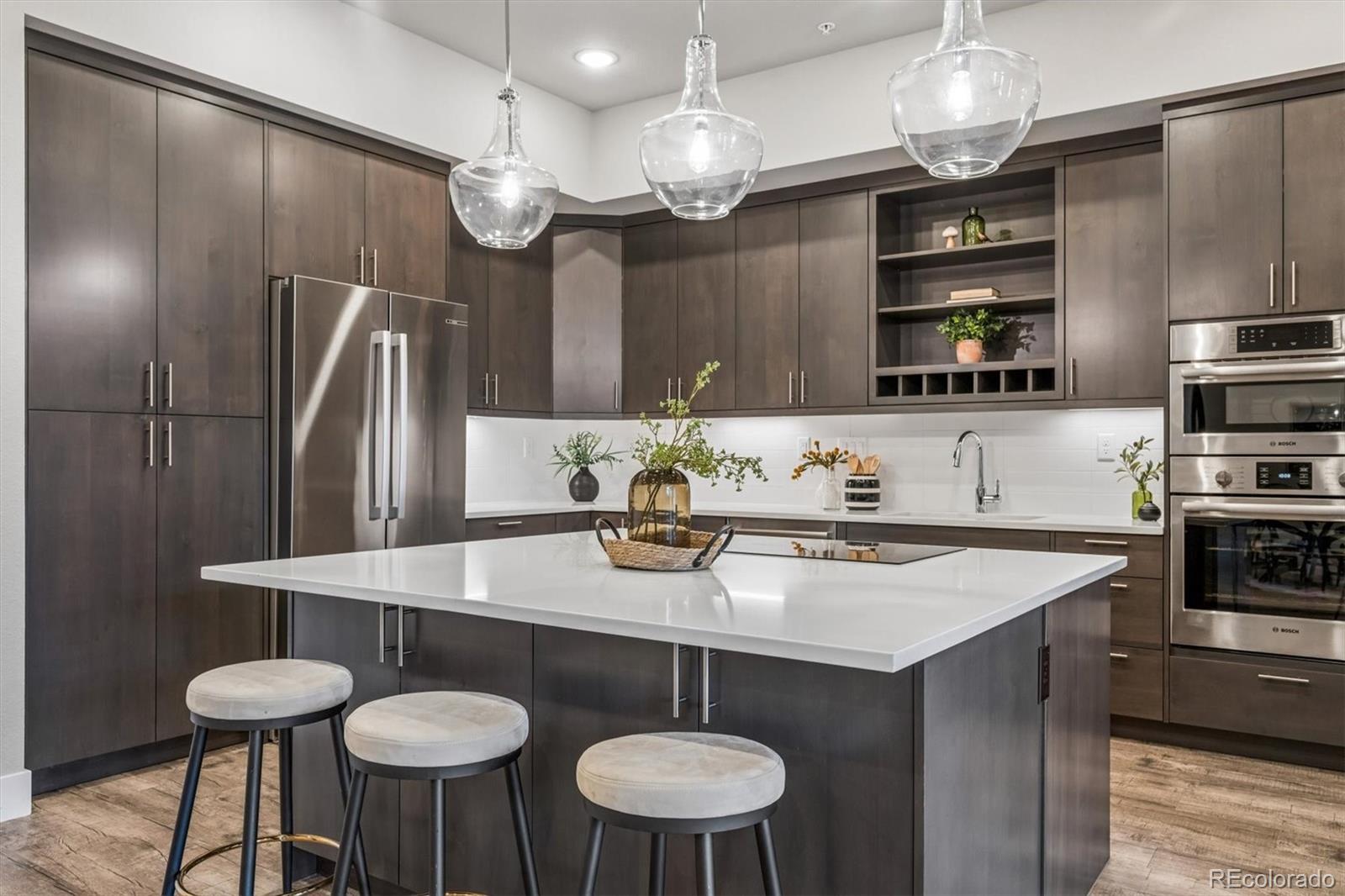 6618 E Lowry Boulevard 205