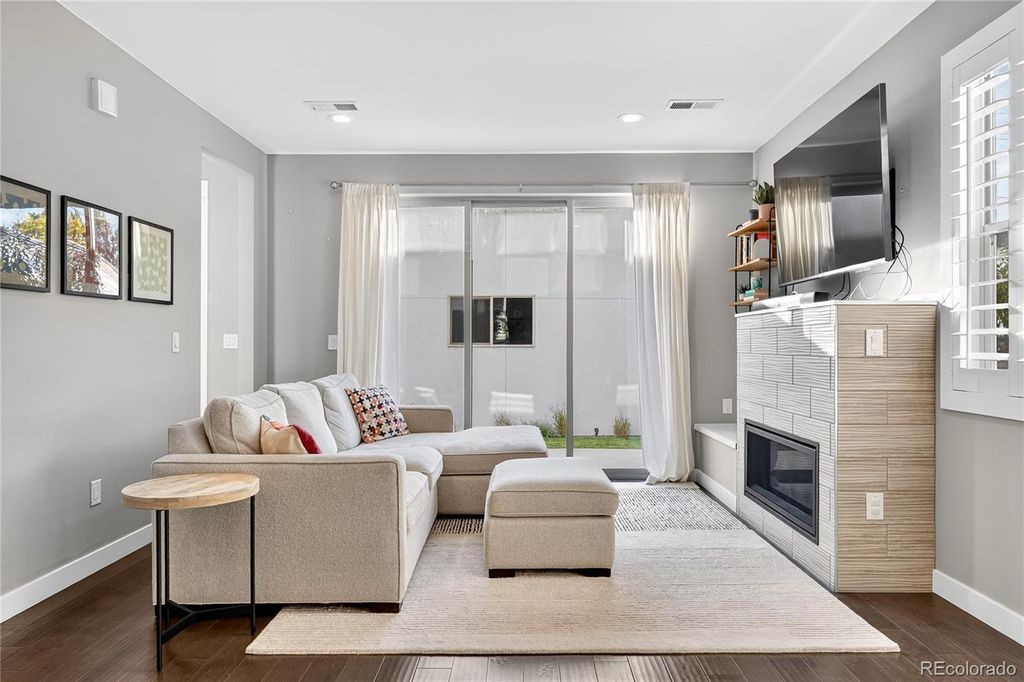 Photo of 3237 S Bannock Street, Englewood, CO 80110 (MLS # 8235053)