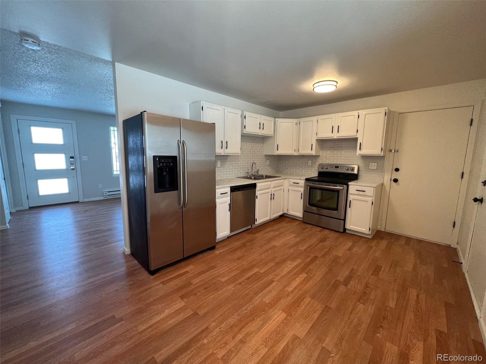 Photo 5 of 22 of 2513 S Crystal Street house