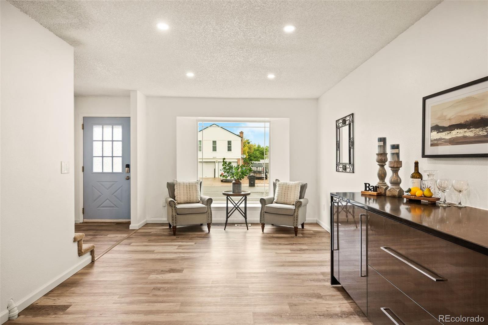 12234 W Saratoga Avenue