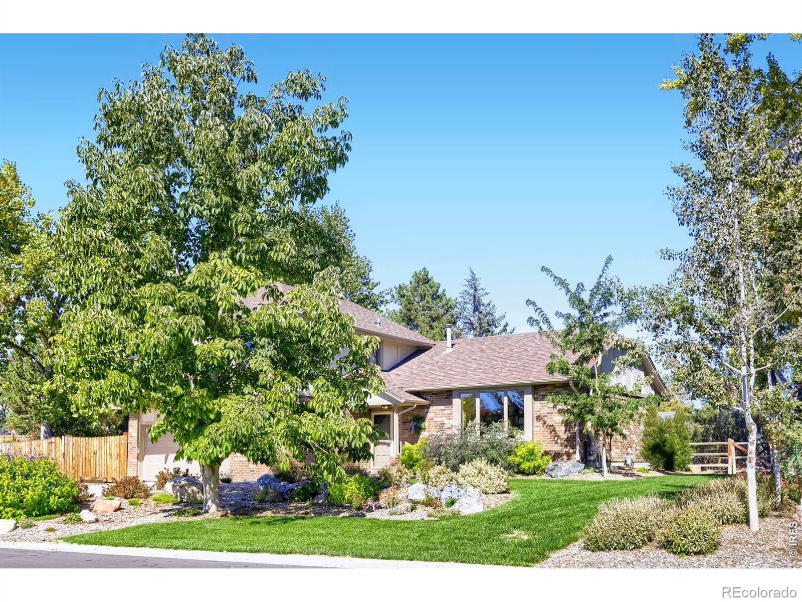 7825 W 109th Place