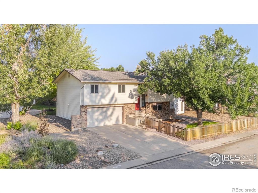 Photo of 805 Argos Circle, Lafayette, CO 80026 (MLS # IR1043225)