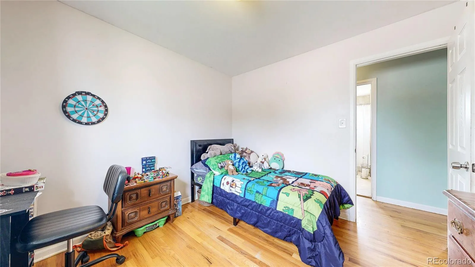 Northglenn, Colorado 80233, United States, 5 Bedrooms Bedrooms, ,2 BathroomsBathrooms,Residential,Pending,123189