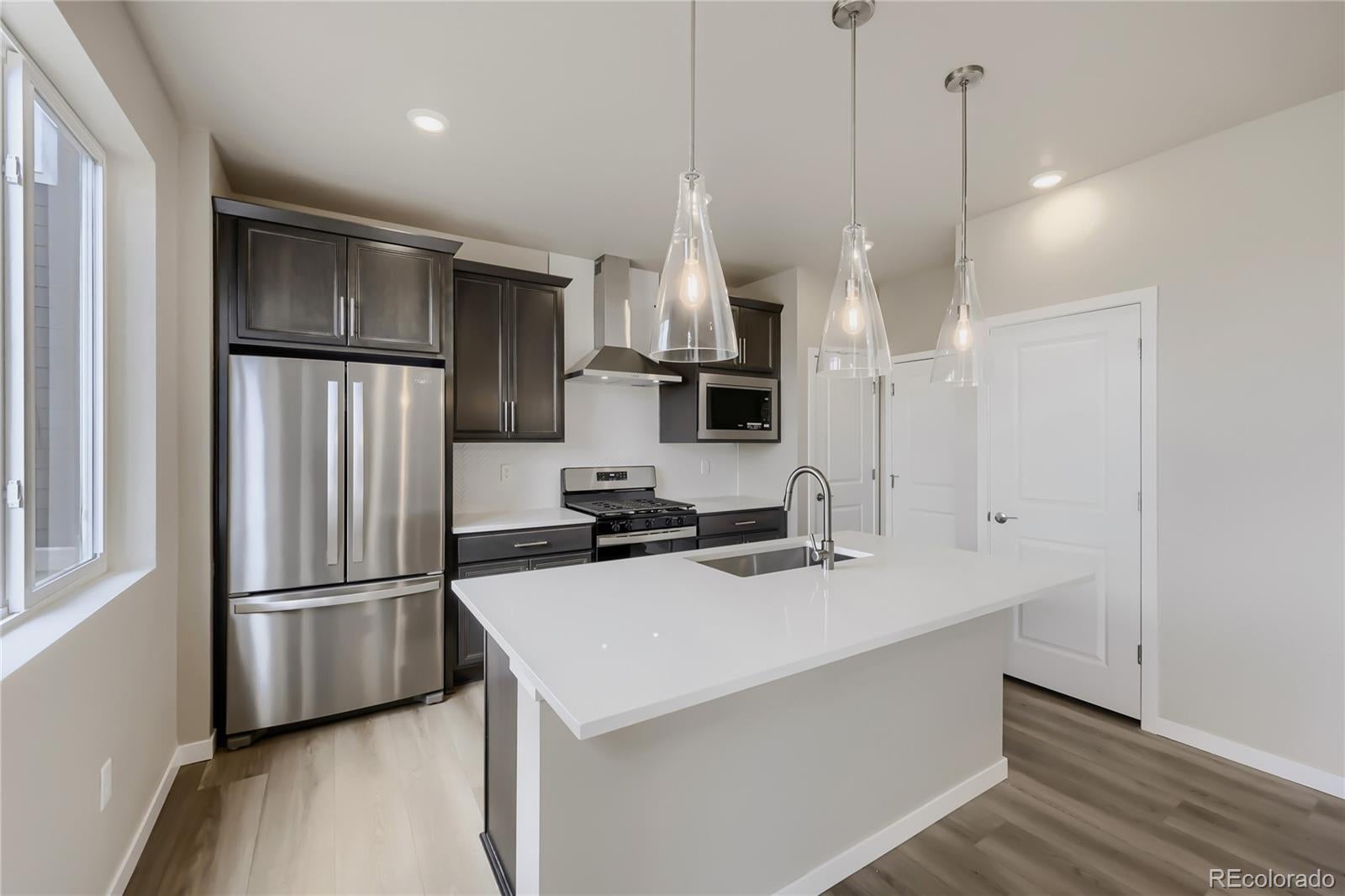 13749 Daffodil Point