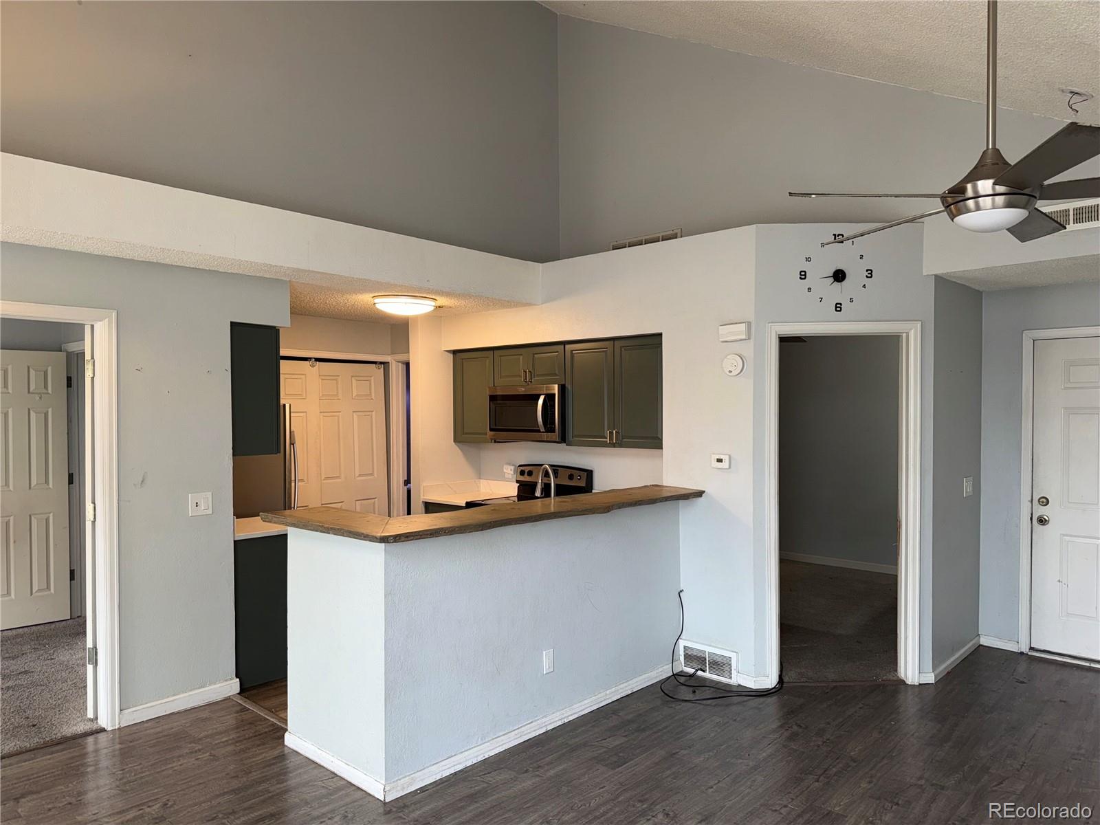 13762 E Lehigh Avenue B