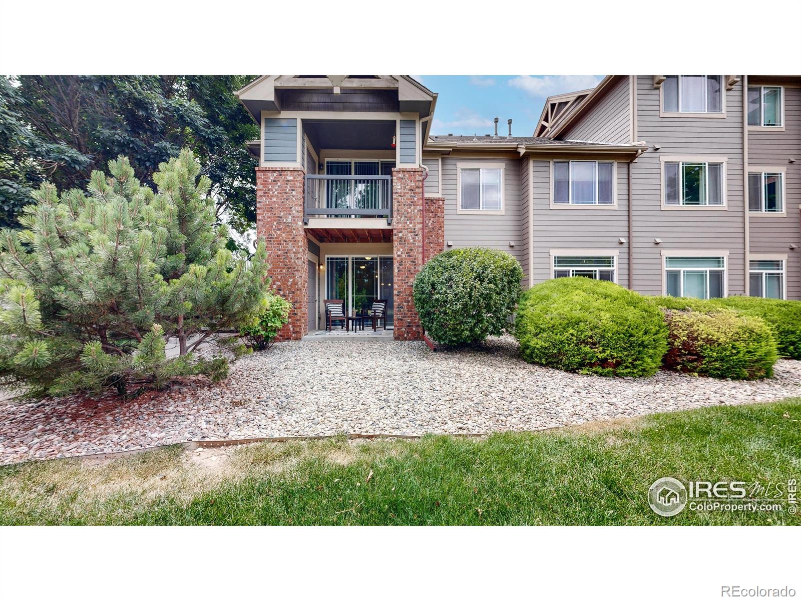 2450 Windrow Drive E104
