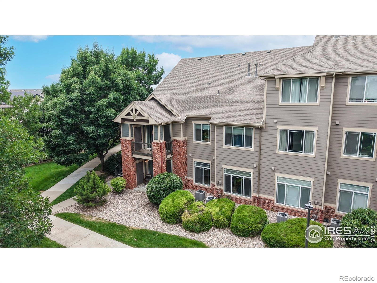 2450 Windrow Drive E104