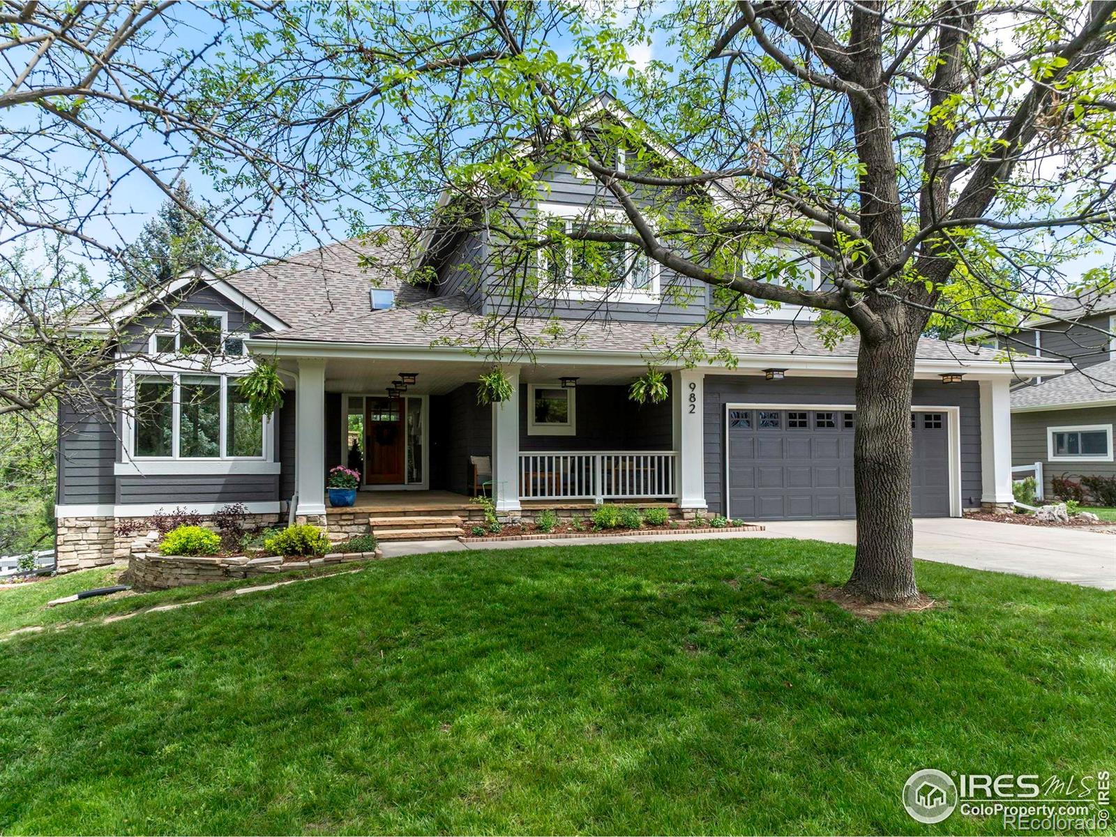 982 Walnut Court