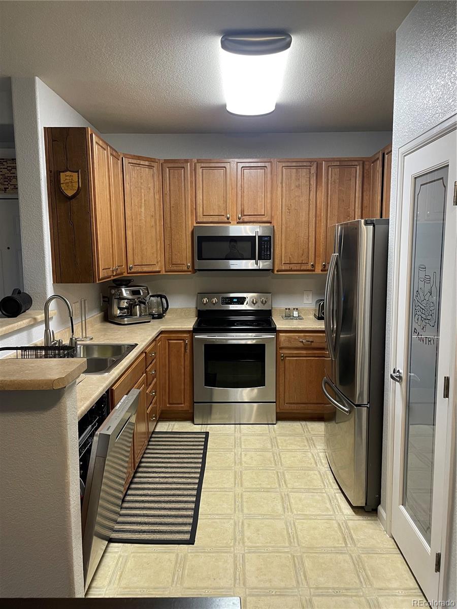 10457 W Hampden Avenue 104, Lakewood, CO, 80227 2 10457 W Hampden Avenue 104