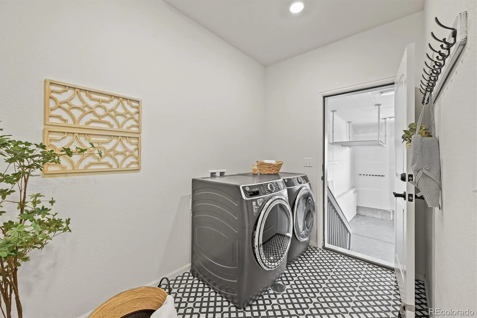 Arvada, Colorado 80007, United States, 3 Bedrooms Bedrooms, ,3 BathroomsBathrooms,Residential,Active,184674