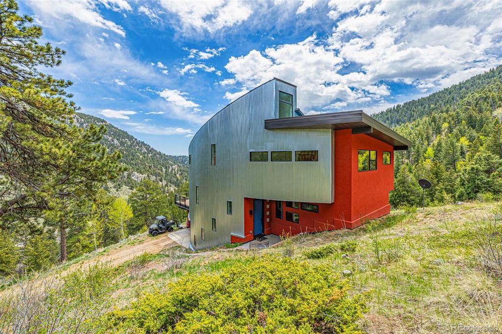 Photo of 5896 Peregrine Trail, Golden, CO 80403 (MLS # 4322997)