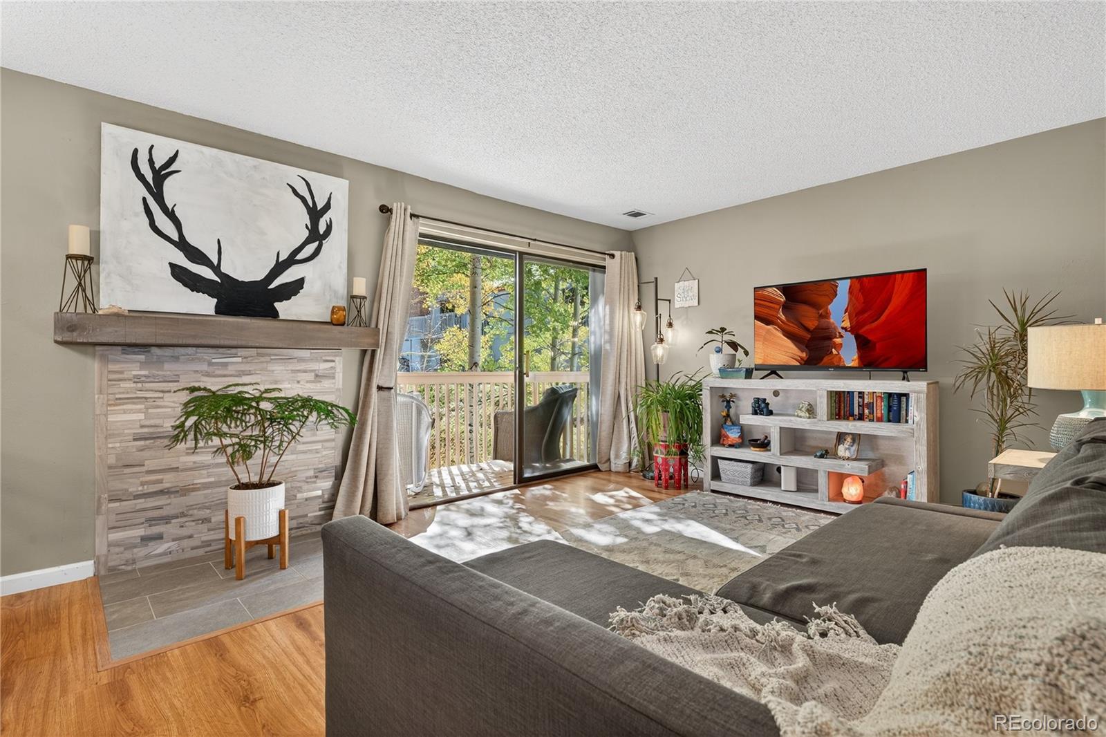 1901 Clear Creek Drive B204, Georgetown, CO, 80444 3 1901 Clear Creek Drive B204