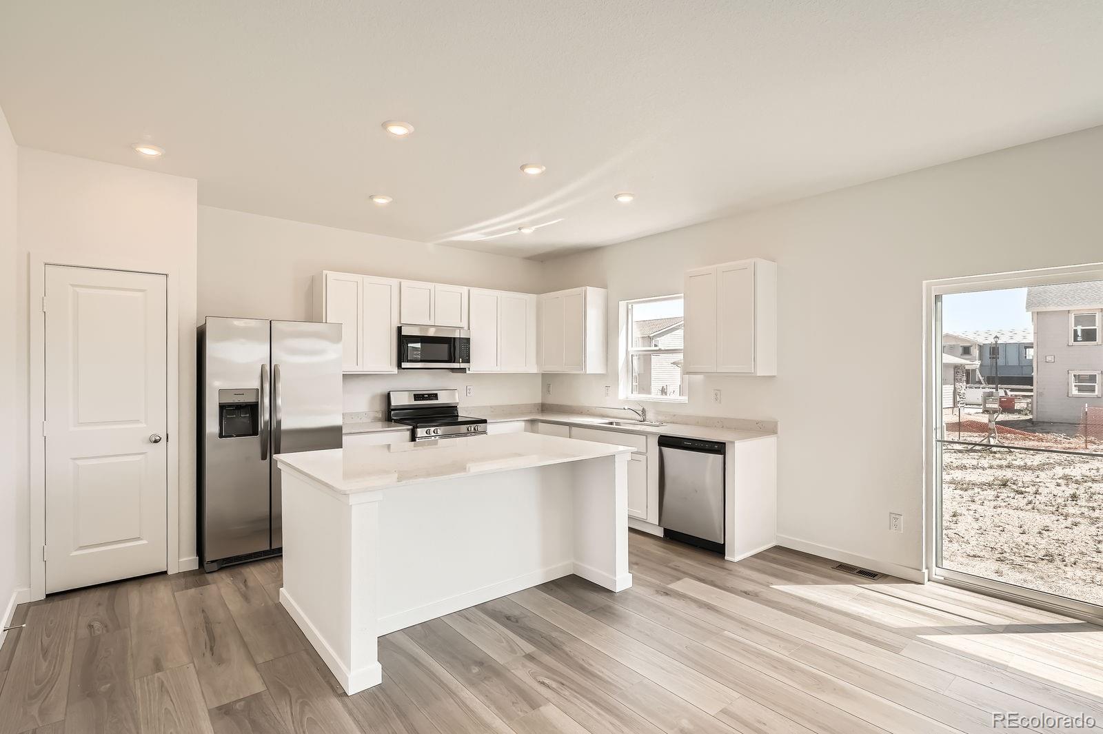 15254 Milwaukee Street, Thornton, CO, 80602 1 15254 Milwaukee Street