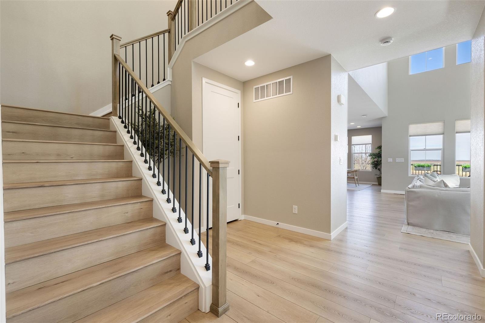 8827 Moonshimmer Trail