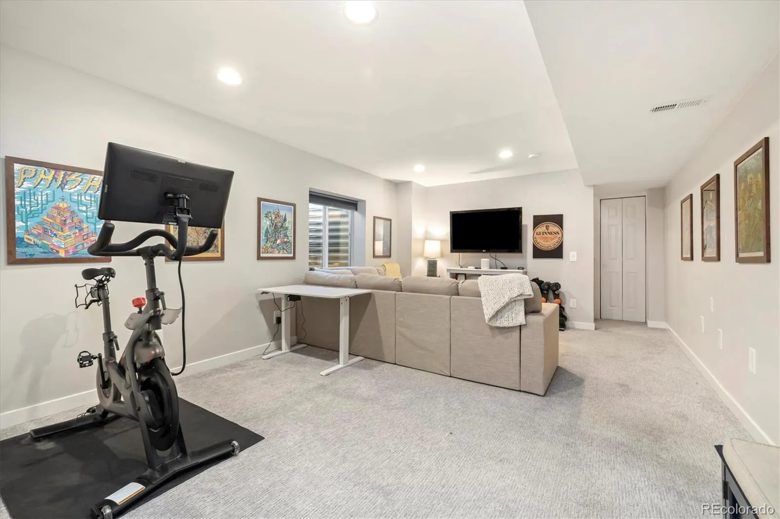 Commerce City, Colorado 80022, United States, 3 Bedrooms Bedrooms, ,4 BathroomsBathrooms,Residential,Active,98956