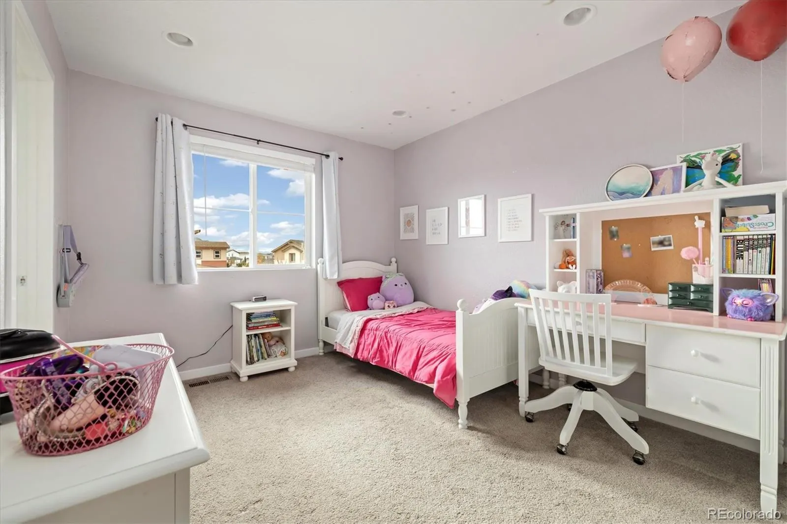 Commerce City, Colorado 80022, United States, 3 Bedrooms Bedrooms, ,4 BathroomsBathrooms,Residential,Active,98956