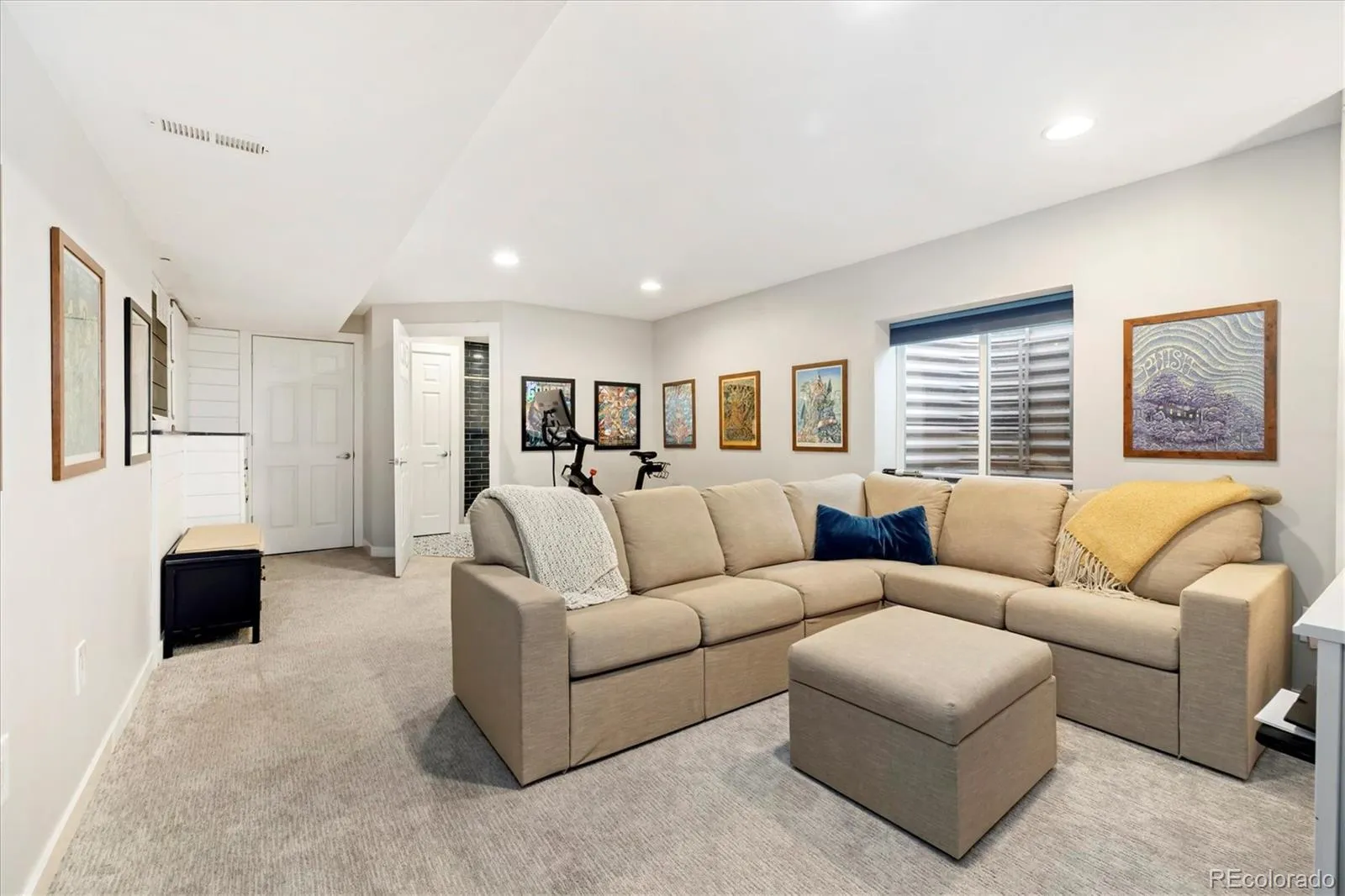 Commerce City, Colorado 80022, United States, 3 Bedrooms Bedrooms, ,4 BathroomsBathrooms,Residential,Active,98956