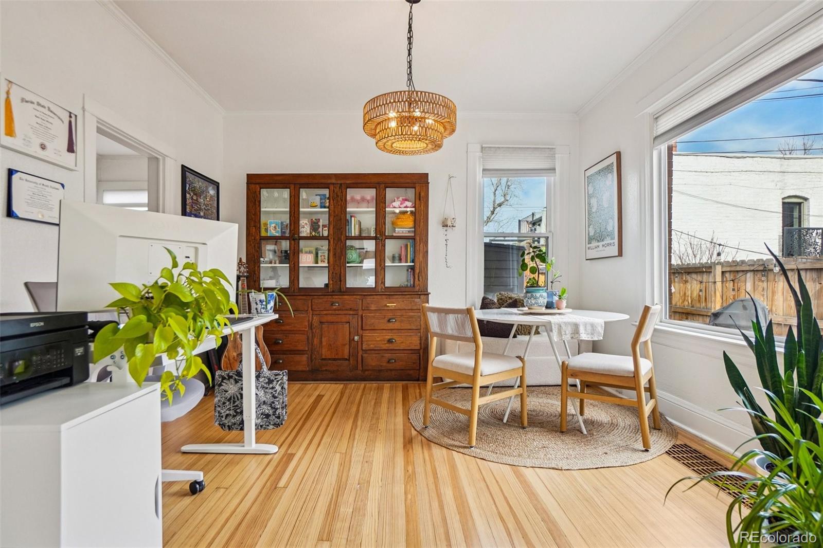 425 E Ellsworth Avenue