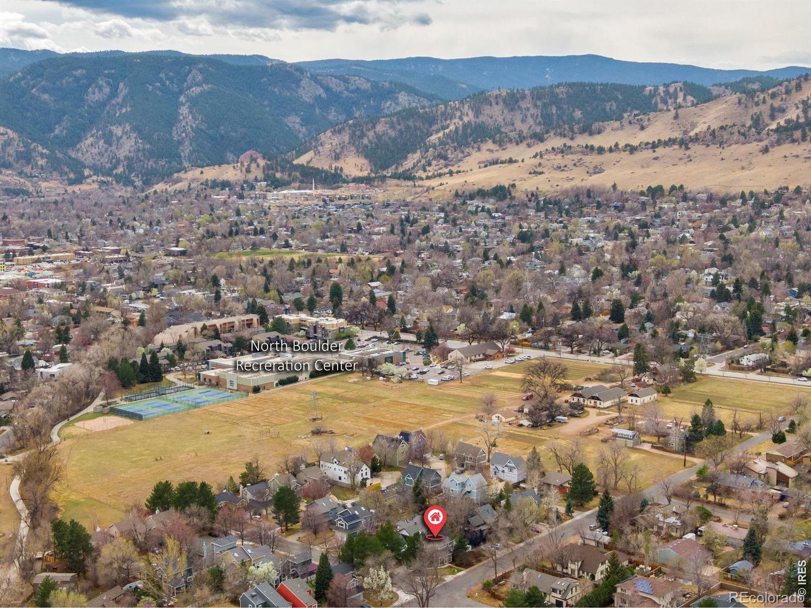 1480 Hawthorn Avenue