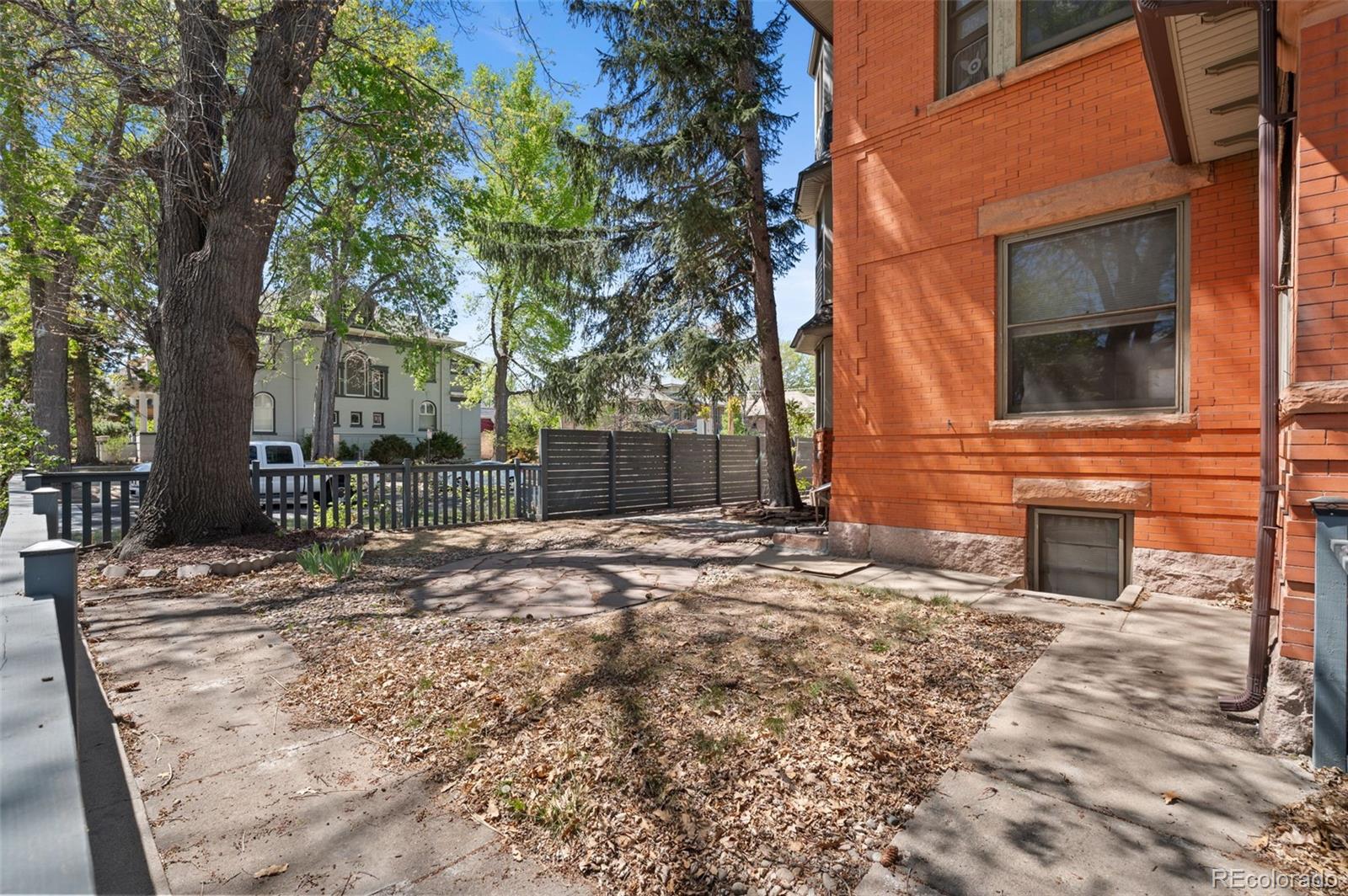 1401 N Franklin Street 3