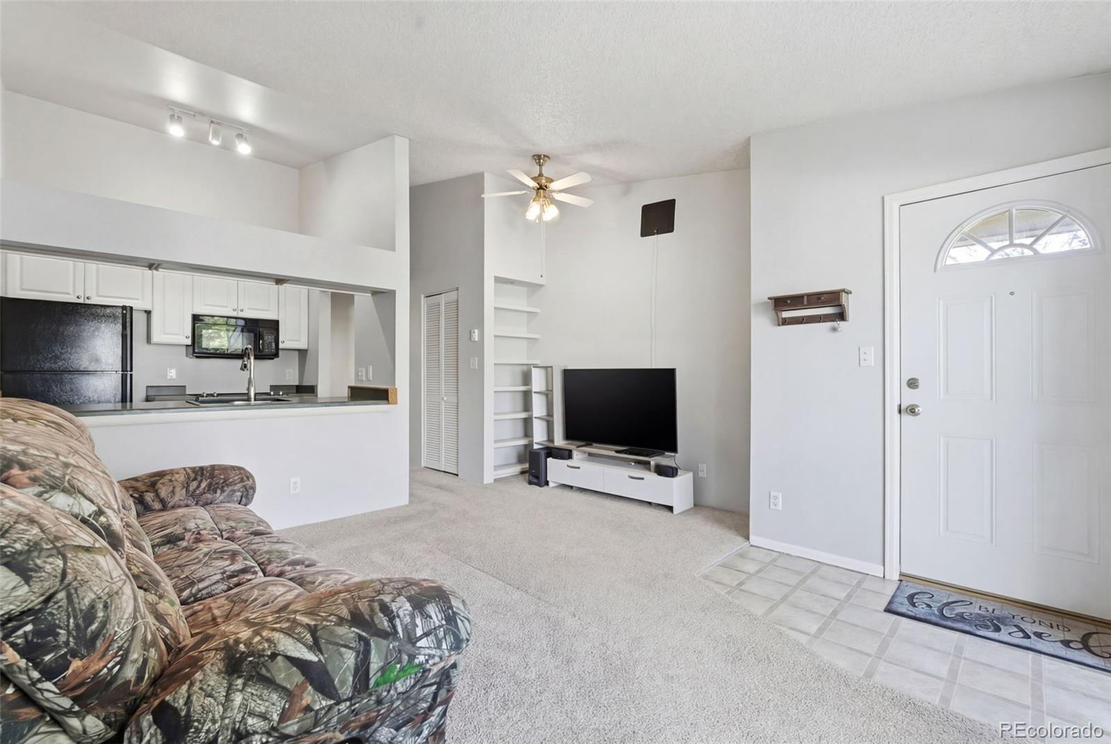 532 Oakwood Drive E207, Castle Rock, CO, 80104 532 Oakwood Drive E207