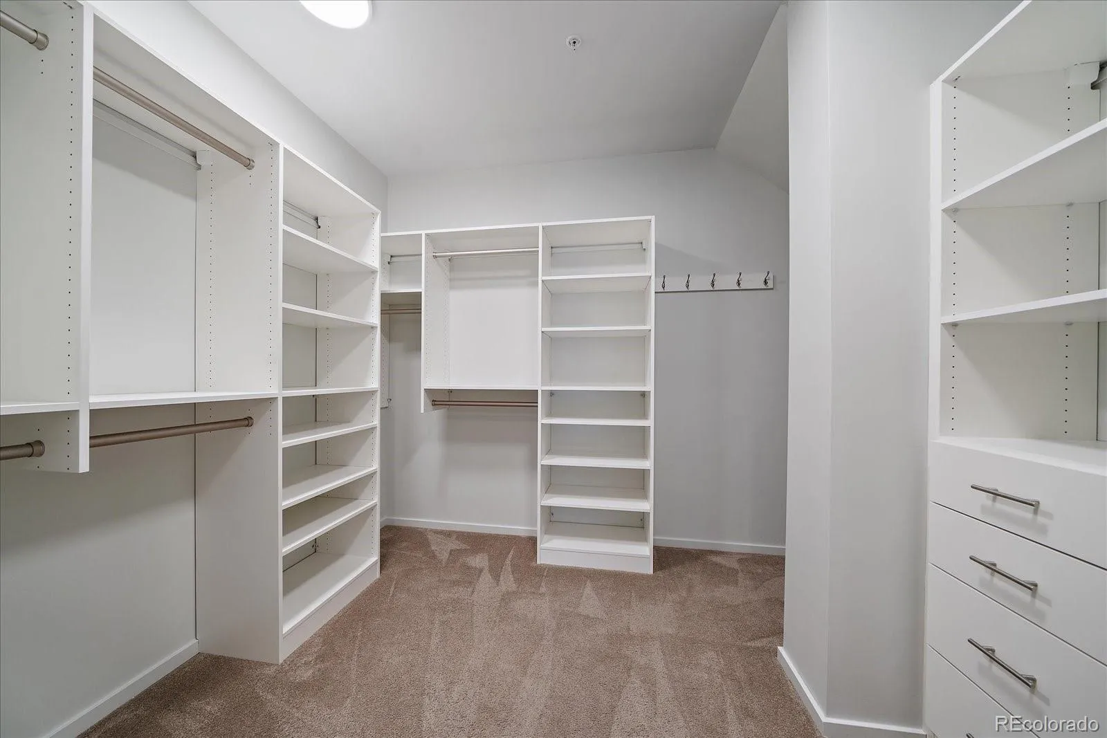 Evergreen, Colorado 80439, United States, 3 Bedrooms Bedrooms, ,3 BathroomsBathrooms,Residential,Active,249359