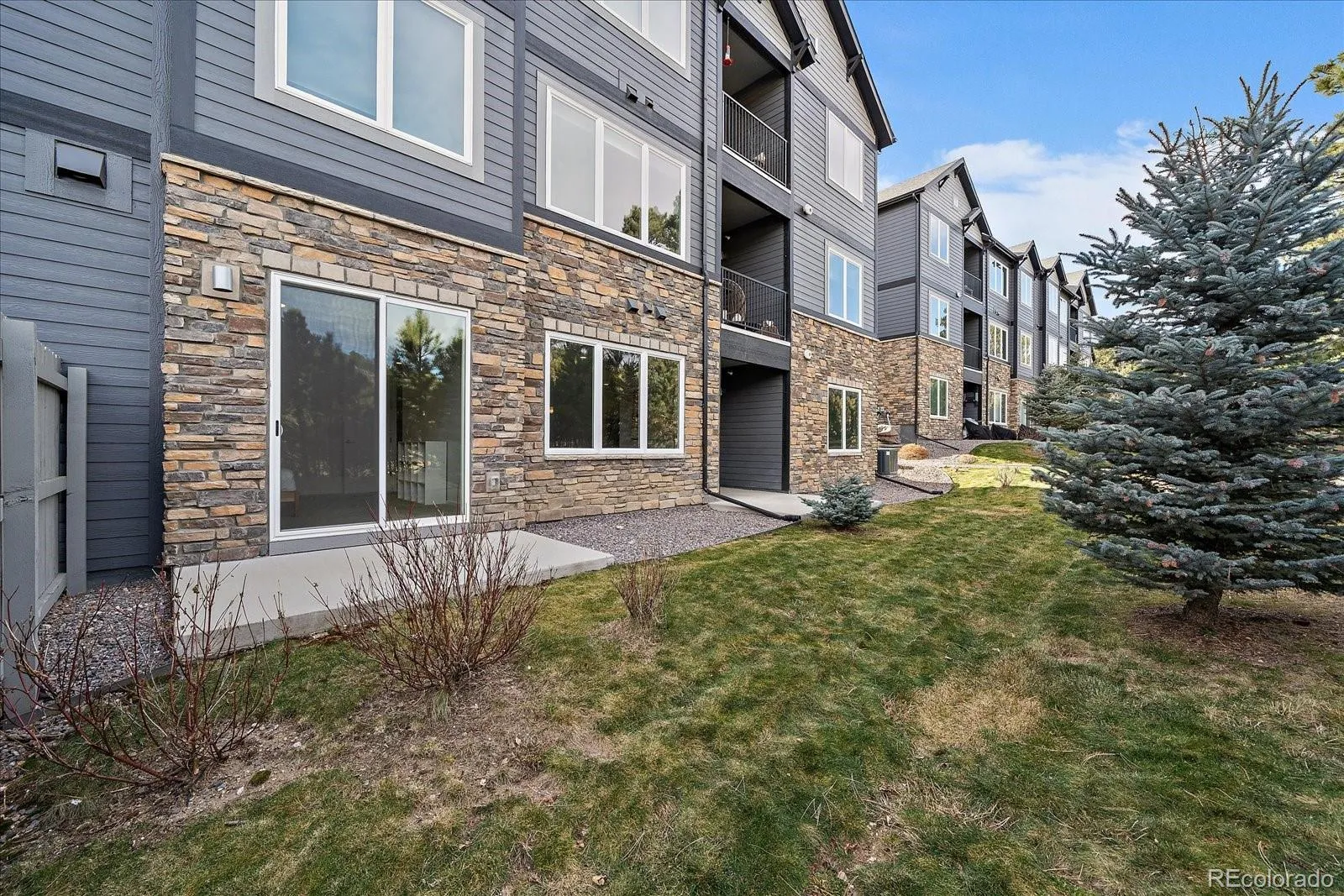 Evergreen, Colorado 80439, United States, 3 Bedrooms Bedrooms, ,3 BathroomsBathrooms,Residential,Active,249359